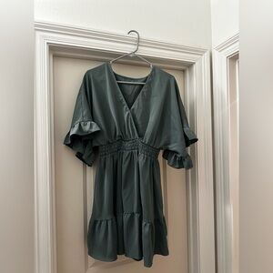 Elegant Green Ruffle Sleeve Dress